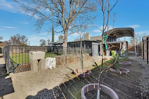 Exterior - 2634 Madrone St, Sutter, CA 95982 photo 14 of 43