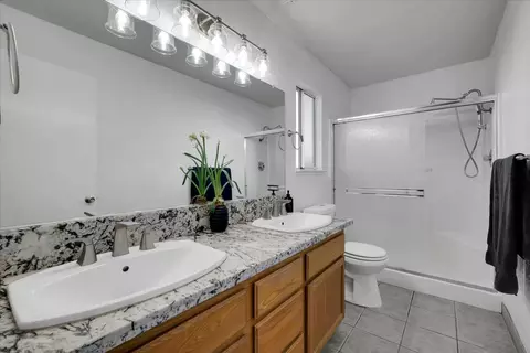 Bath - 2634 Madrone St, Sutter, CA 95982 photo 2 of 2