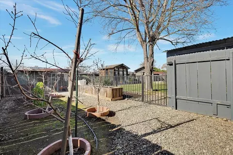 Exterior - 2634 Madrone St, Sutter, CA 95982 photo 10 of 43