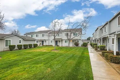 515 Peerless Way #13, Tracy, CA 95376 photo 4