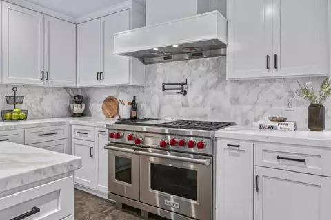 Kitchen - 2228 Cheyenne Way, Modesto, CA 95356 photo 3 of 5
