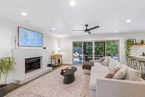 Living - 2228 Cheyenne Way, Modesto, CA 95356 photo 1 of 2