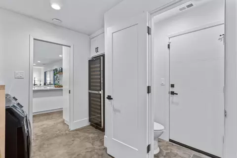 Entry Way - 2228 Cheyenne Way, Modesto, CA 95356 photo 2 of 4
