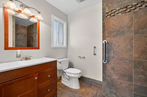 Bath - 5897 Silverleaf Dr, Foresthill, CA 95631 photo 2 of 3