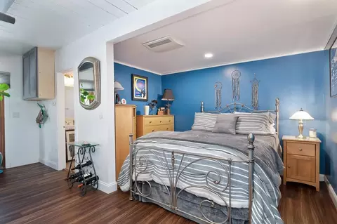 Bedroom - 5424 Fair Oaks Blvd, Carmichael, CA 95608 photo 9 of 10