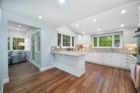 Kitchen - 5424 Fair Oaks Blvd, Carmichael, CA 95608 photo 3 of 6