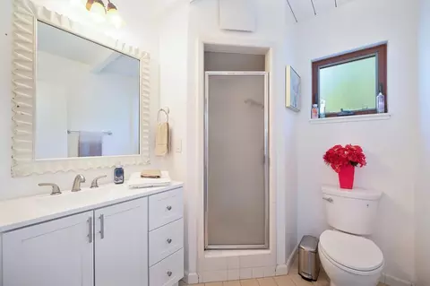 Bath - 5424 Fair Oaks Blvd, Carmichael, CA 95608 photo 6 of 6