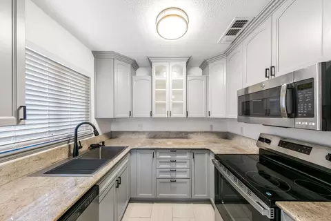 8733 Oak Ave, Orangevale, CA 95662 photo 12