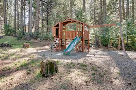Exterior - 4468 Bushwacker Ln, Pollock Pines, CA 95726 photo 9 of 32