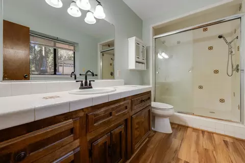 Bath - 4468 Bushwacker Ln, Pollock Pines, CA 95726 photo 1 of 2