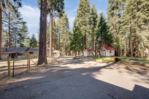 Exterior - 4468 Bushwacker Ln, Pollock Pines, CA 95726 photo 29 of 32