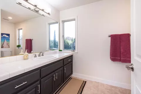Bath - 8560 Bar Crest Dr, Placerville, CA 95667 photo 5 of 6