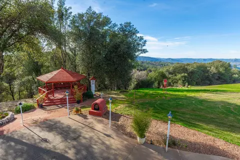 Exterior - 8560 Bar Crest Dr, Placerville, CA 95667 photo 9 of 24