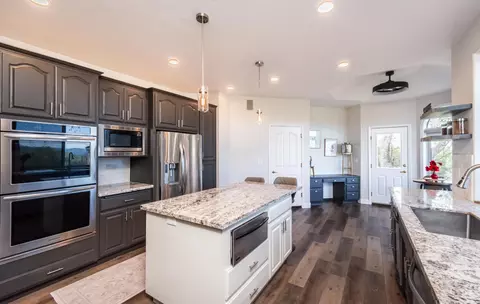 Kitchen - 8560 Bar Crest Dr, Placerville, CA 95667 photo 3 of 8