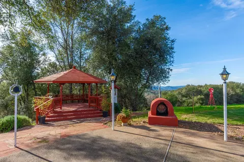 Exterior - 8560 Bar Crest Dr, Placerville, CA 95667 photo 12 of 24
