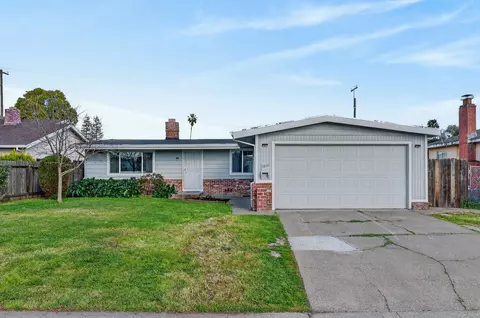 7255 15th St, Sacramento, CA 95822