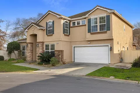 4716 Via Altura, Modesto, CA 95357 photo 2