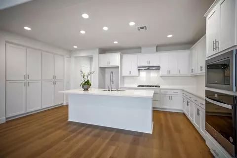 Kitchen - 127 Bodega Dr, Lodi, CA 95240 photo 6 of 6