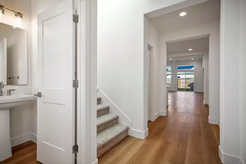 Entry Way - 127 Bodega Dr, Lodi, CA 95240 photo 5 of 6