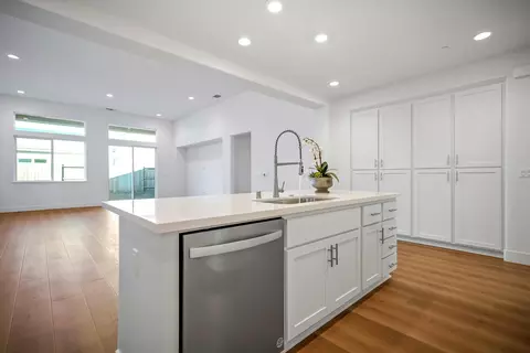Kitchen - 127 Bodega Dr, Lodi, CA 95240 photo 3 of 6