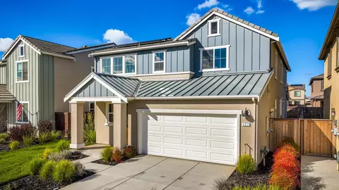 Exterior - 127 Bodega Dr, Lodi, CA 95240 photo 6 of 10