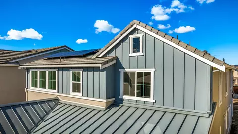 Exterior - 127 Bodega Dr, Lodi, CA 95240 photo 9 of 10