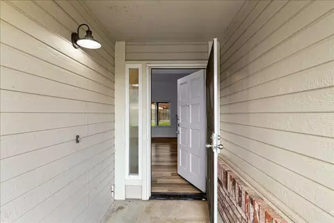 Entry Way - 5121 Durley, Salida, CA 95368 photo 1 of 3