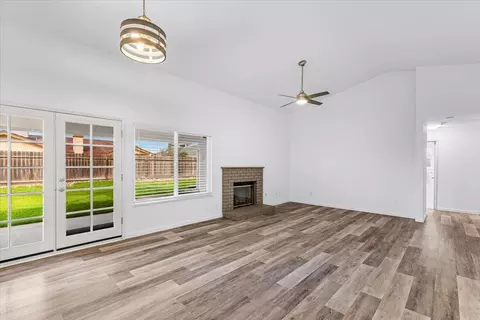 Living - 5121 Durley, Salida, CA 95368 photo 6 of 8
