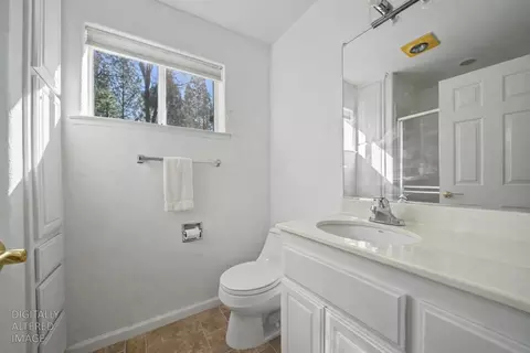 Bath - 14000 Brandon Rd, Pine Grove, CA 95665 photo 1 of 4