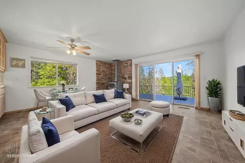 Living - 14000 Brandon Rd, Pine Grove, CA 95665 photo 3 of 13