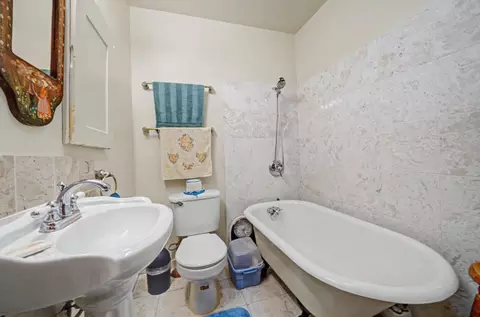 Bath - 3341 Newtown Rd, Placerville, CA 95667 photo 1 of 2