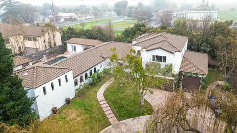 View/Area - 4809 Trails Ct, Modesto, CA 95357 photo 2 of 4