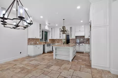 Kitchen - 4809 Trails Ct, Modesto, CA 95357 photo 2 of 3