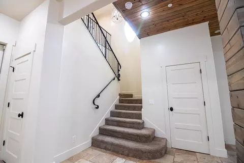 Entry Way - 4809 Trails Ct, Modesto, CA 95357 photo 1 of 5