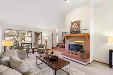 Living - 2216 Bryce Ln, Davis, CA 95616 photo 2 of 3