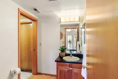 Bath - 2216 Bryce Ln, Davis, CA 95616 photo 1 of 5