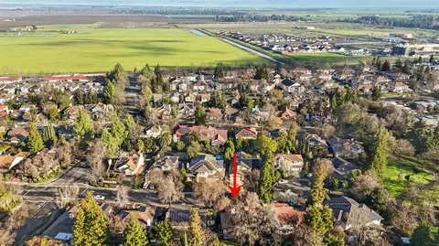 View/Area - 2216 Bryce Ln, Davis, CA 95616 photo 3 of 5