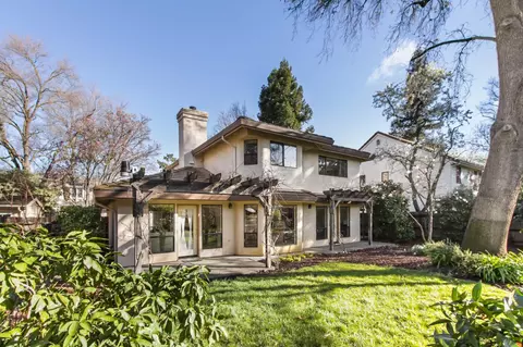 Exterior - 2216 Bryce Ln, Davis, CA 95616 photo 5 of 10