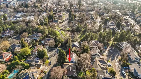 View/Area - 2216 Bryce Ln, Davis, CA 95616 photo 4 of 5