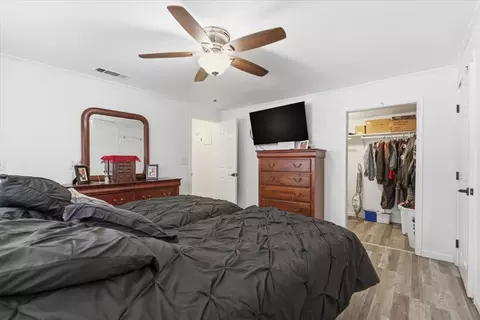 Bedroom - 1939 1st Ave, Sutter, CA 95982 photo 4 of 5