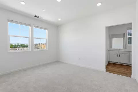 Bedroom - 1001 Ginkgo Cir, Davis, CA 95618 photo 1 of 1