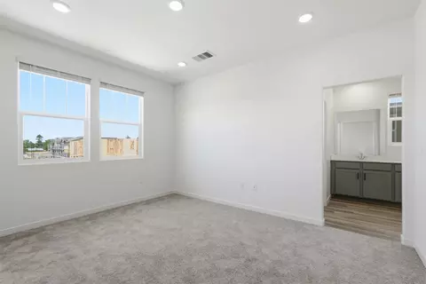 Bedroom - 1007 Ginkgo Cir, Davis, CA 95618 photo 1 of 1