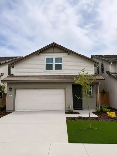 1007 Ginkgo Cir, Davis, CA 95618