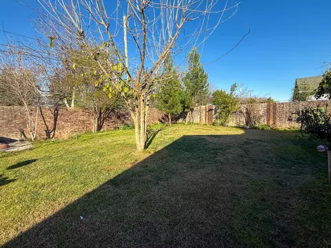 151 El Verano Way, Merced, CA 95341 photo 14