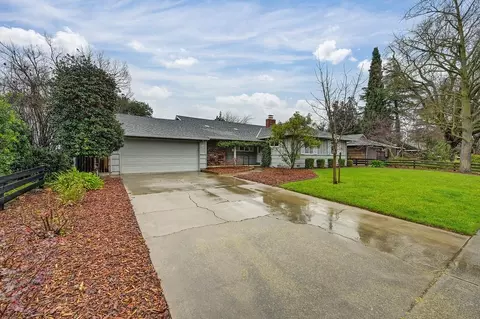 740 Hawthorn Ln, Davis, CA 95616 photo 1