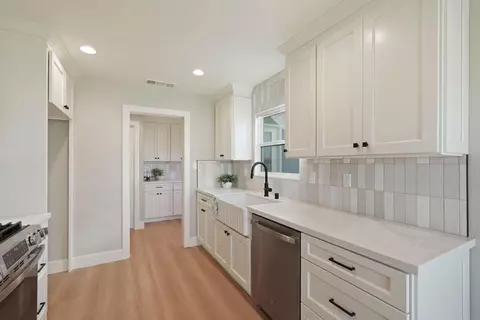 Kitchen - 1240 S Crescent Ave, Lodi, CA 95240 photo 3 of 5