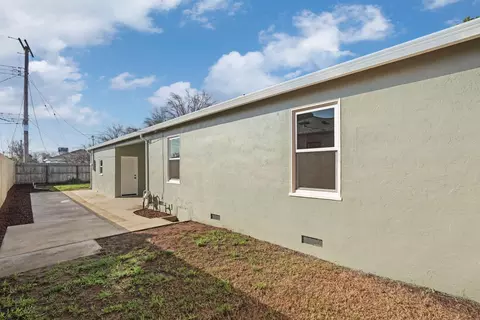 Exterior - 1240 S Crescent Ave, Lodi, CA 95240 photo 9 of 16