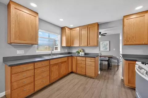 Kitchen - 3044 U St, Antelope, CA 95843 photo 2 of 5