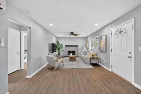 Living - 3044 U St, Antelope, CA 95843 photo 2 of 4