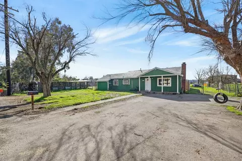 Exterior - 3044 U St, Antelope, CA 95843 photo 3 of 15